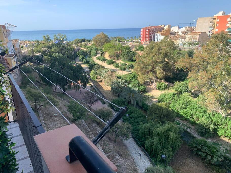 Preciosa Casa En Vilajoyosa Con Vistas Al Mar En Las Casas Colgantes Del Casco Antiguo Villajoyosa Buitenkant foto