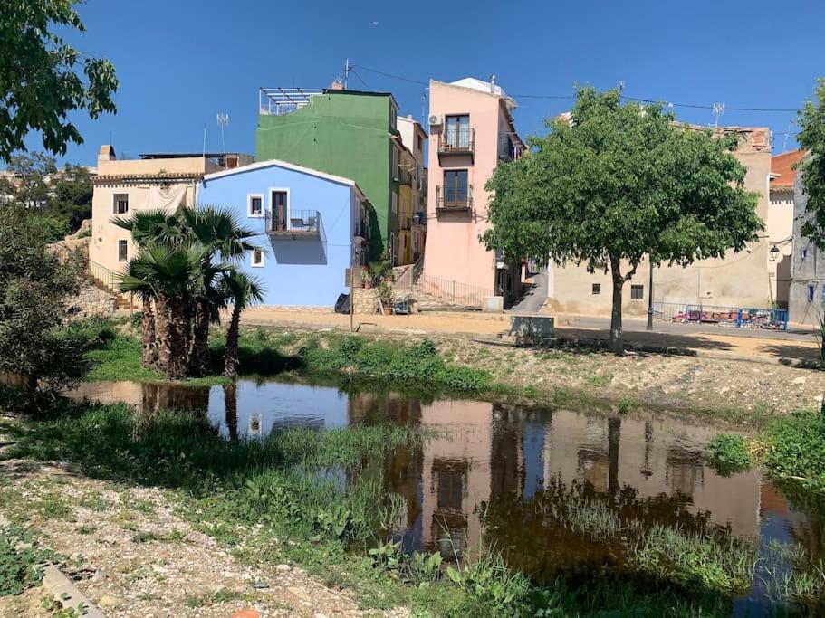 Preciosa Casa En Vilajoyosa Con Vistas Al Mar En Las Casas Colgantes Del Casco Antiguo Villajoyosa Buitenkant foto